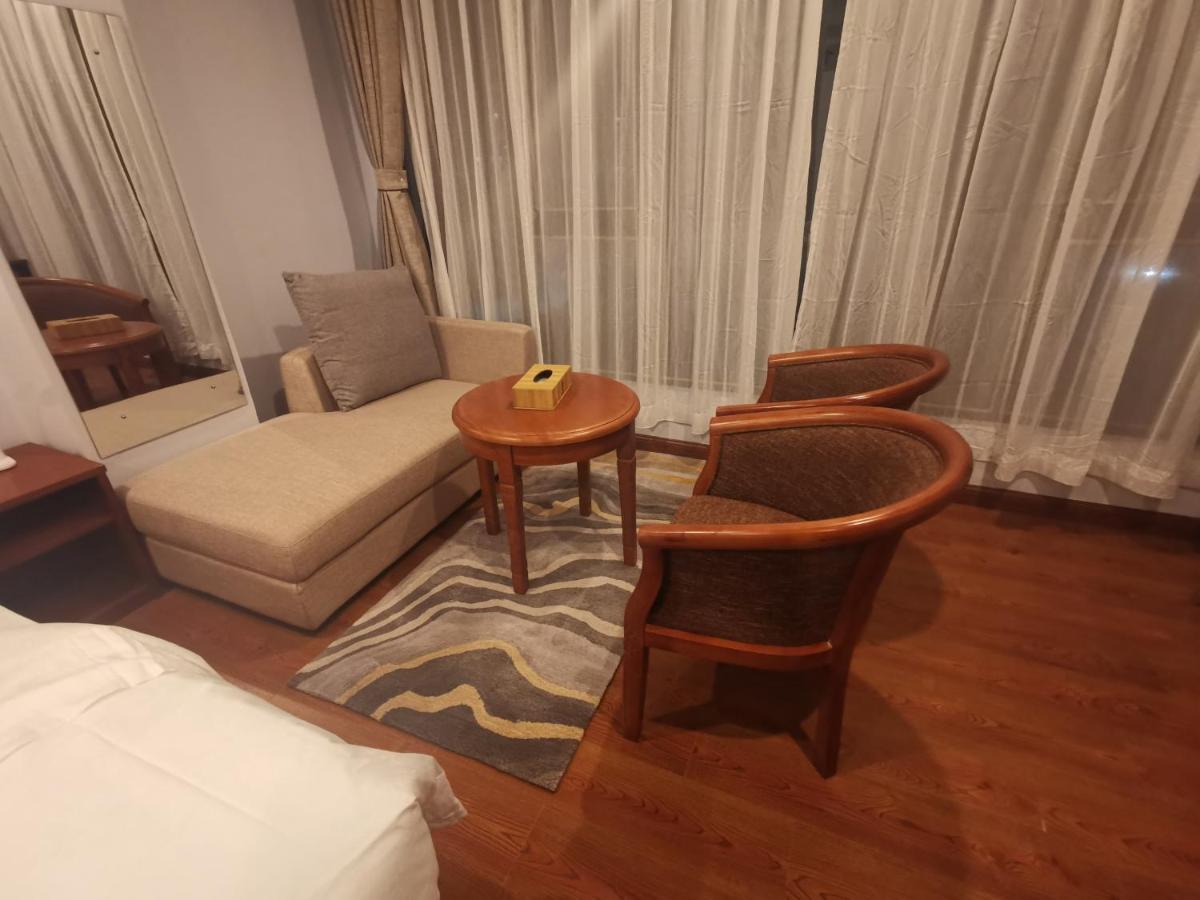 Ludrong Hotel Timpu Kültér fotó